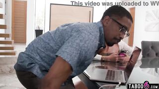 IT specialist ebony man solves the'ssue with cute teen her computer