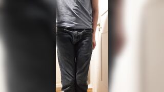 Soaking jeans with a lot of pee