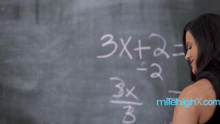 HAWT Teacher Has An Affair With Students Parent