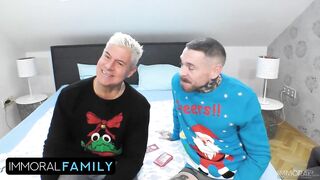 Card Games Turns Ino Taboo Anal Creampie Trio For Squirt Machine Maddy Ebony On Christmas Eve - Perverted Family 4k