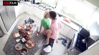 Stepsis Implores For Stepbro's Knob After Thanksgiving Dinner