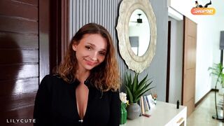 Delivery Cutie Drops the Package… Pays with Her Booty!