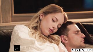 Alone with a charming golden-haired in a winter wonderland at the end of the world... and Bella's boyfriend is glued to his phone? Bella's after thrills, and adventure... and attention.