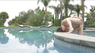 Jenna J Ross Loves To Squeeze Her Own Nipps When That babe Cums On Her Fingers- Skankery