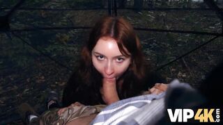 VIP4K. A slick hunter traps an blameless pair with money