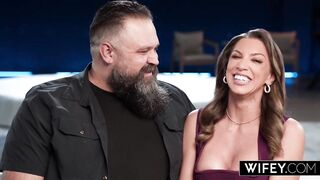 WIFEY Anal Loving mother I'd like to fuck Hotwife Lor Reign Squirts All Over His BBC