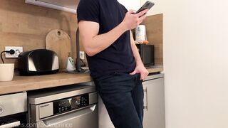 Your Message Turned Me On — See Me Cum During the time that Groaning