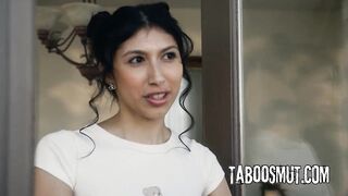 Brunette hair Bitch Expresses Her Craving For The Delivery Chap Making Him Screw Her