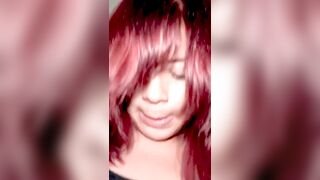 Brunette hair with pearly hair, drilled and finishing on her face