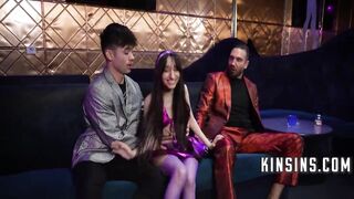 Ronnie Violet Bangs Stepdad And Stepbro At The Stripclub That babe Works In