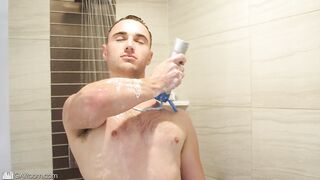 Thick Shlong Gives Michael Boston A Surprise In The Shower