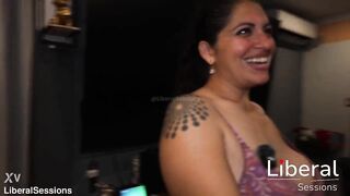 Slutty mommy gives her stepson's ally a fine oral sex without curiosity