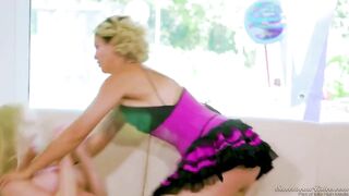 Dana Vespoli and Brandi Love know how to pay respect large cocks