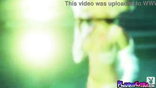 Smokin' sexy large titted brunette hair sweetheart posing stripped in the pool