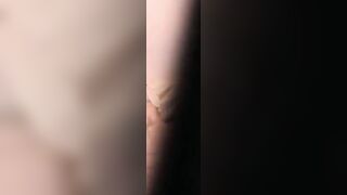 Girlfriend Widen Wide on the Couch – Homemade Sex Ends with Cum on Booty