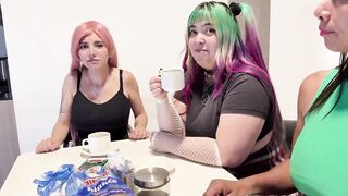 This family goes mad when the father isn't around. TRAILER