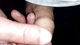 Masturbe (338) with one testicle