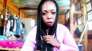 BigAss Mistresse try denim-shorts for some other bigg fan!