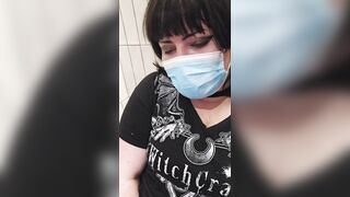 Rock teen rubs her vagina in a public washroom????