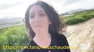 ????????Misschaudexxx Je me fait sauter à la sortie de l'aéroport