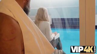 VIP4K. Be my hawt dad in the pool