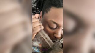 Deepthroat goes avid