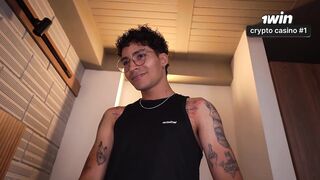 Do it lazily so my stepmother doesn't suspect everything! - Trio with 2 breasty Colombian chicks