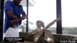 MILFY Housewife Kianna likes to ride BBC