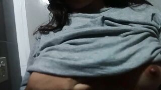 I touch my titties very hawt