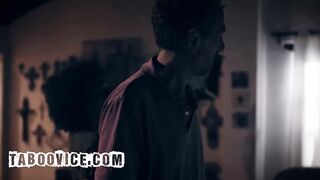 Pervy Photographer Has Sex With Ebony Sweetheart After The Session