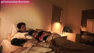 Complot con mi hermanastra para recibir una buena mamada antes de que nos descubran