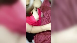 Madrastra tetona chupa verga como toda una mujer madura ????