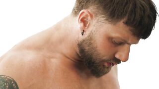 NAKEDSWORD Heath Halo Having Private Shower With Andrew Delta