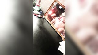 Gemidos en el espejo