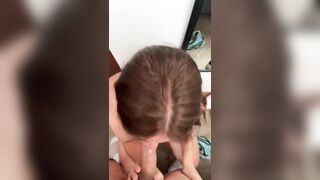 San Valentín con mi hermanastro , le doy una gran sorpresa