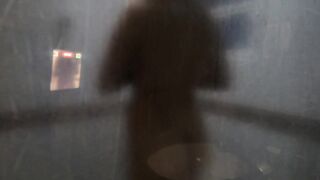 I film my girlfriend whilst that babe's showering, look at her natural body