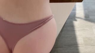 My fresh neighbour was to concupiscent and this babe asked to be screwed