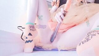 little halloween princess is a slutty wench