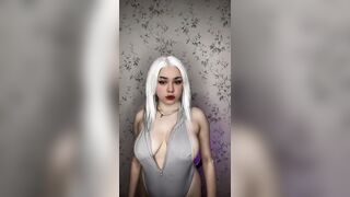 LARGE BUTT FUELS FRENZIED, WILD PLEASURES HERE