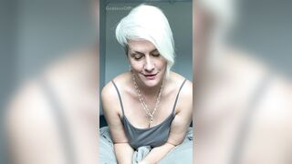 Vacation With StepMommy - That babe Showed Off Her Titties and Butt Whilst Giving Me JOI To Assist Me Relax