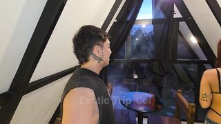 Hermosa culona me invito a una cabaña y follamos por todas partes hasta vernirme en su culo