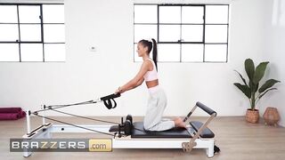 BRAZZERS - Ryan Reid’s Fitness Routine Gets Wild When Victor Joins In For Some Hard Cunt Pounding
