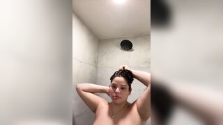 Live Stream with Dani Valentina