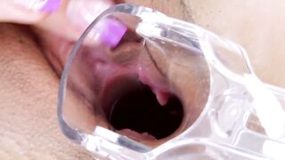 ANITA PEARL uses her fingers to do magic part02
