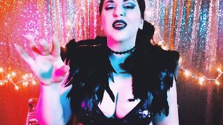 This babe Feeds - Succubus Transformation