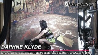 Backstage photoshoot Daphne Klyde - Adult