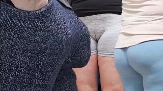 Stranger Chap Ejaculate by Gal's Hand In a Crowded Bus