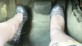 Pedal Pumping in 5 in Heels