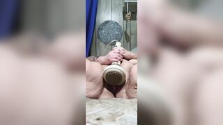 What a Blast Cum Oozing to Her Juicy Butt