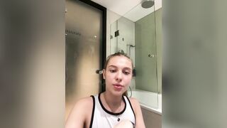 her butt shudders as fingers rage throughout thick wet flesh like fire